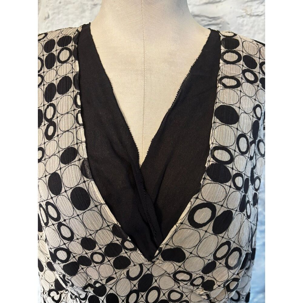 Alfani Woman 100% Silk Sheer Overlay Blouse Black White Geometric Dot 18W - Picture 3 of 8